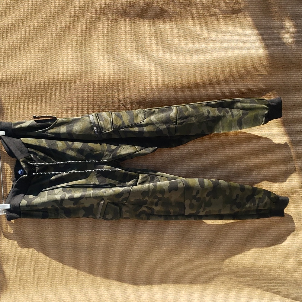 Men's camouflage joggers